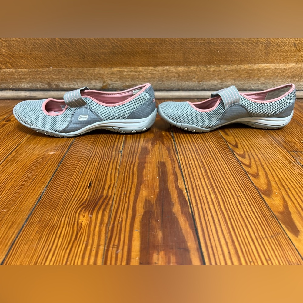 Skechers Women’s Walking Shoes - Picture 2 of 5